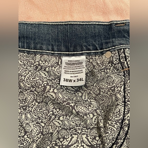 Cody James Men's Clovehitch Stackable Light Wash Stretch Regular Straight - Picture 6 of 7